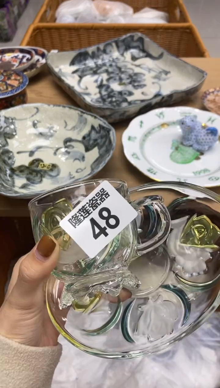 瓷片欣*合隆莲瓷器欢迎大家