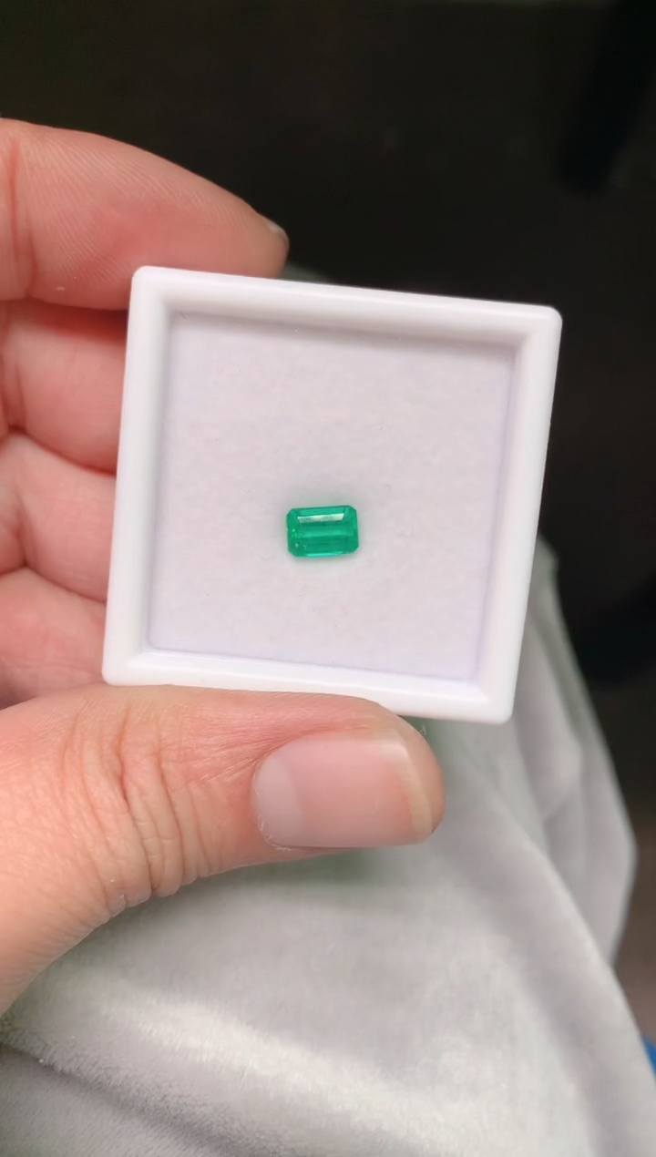裸石祖母绿1.05ct吉尔德