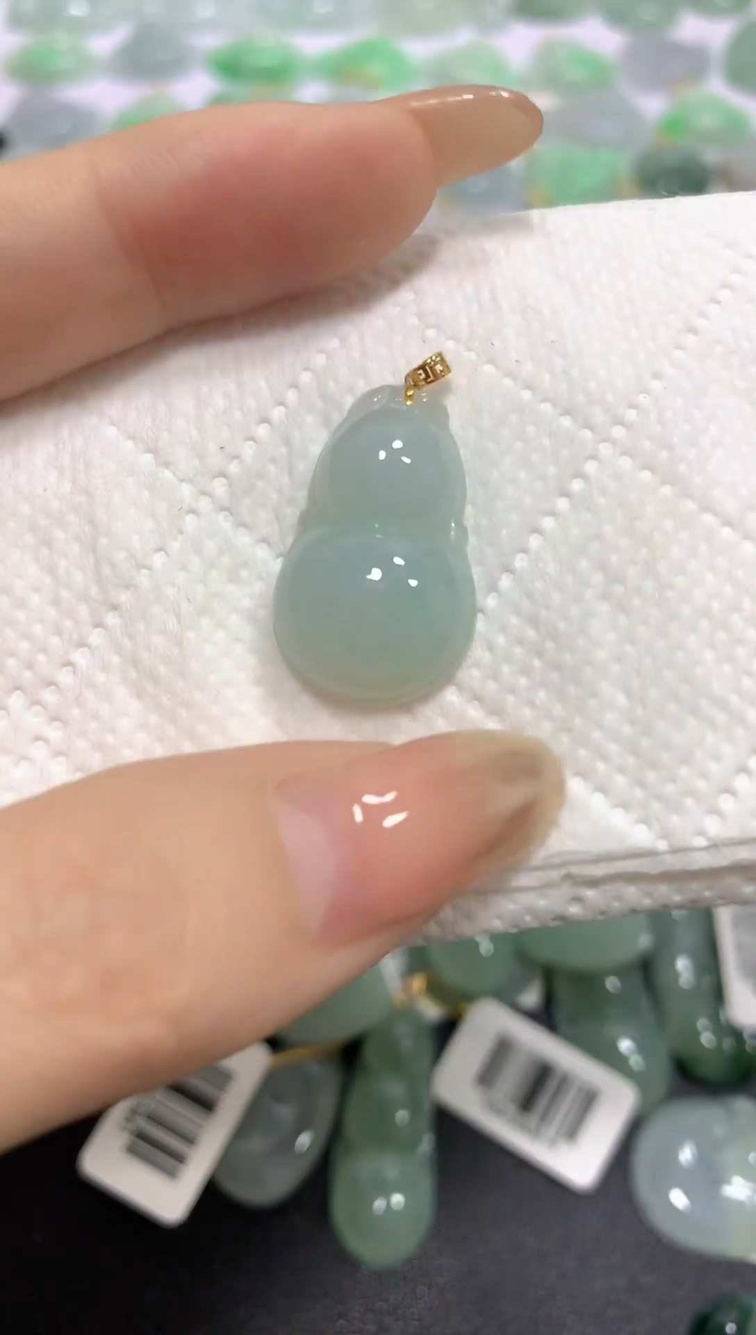 颈饰18K金镶嵌翡翠A货