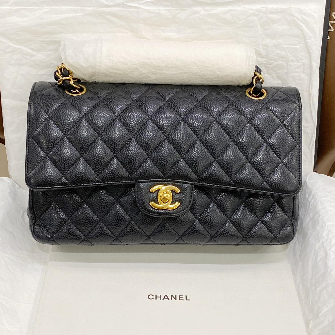 95新 Chanel/香奈儿 中号黑金荔枝皮/尘袋/7CH33989