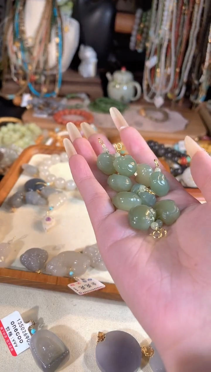 【闪购商品】和田玉吊坠(不含链)银S925镶嵌多样性发货其一