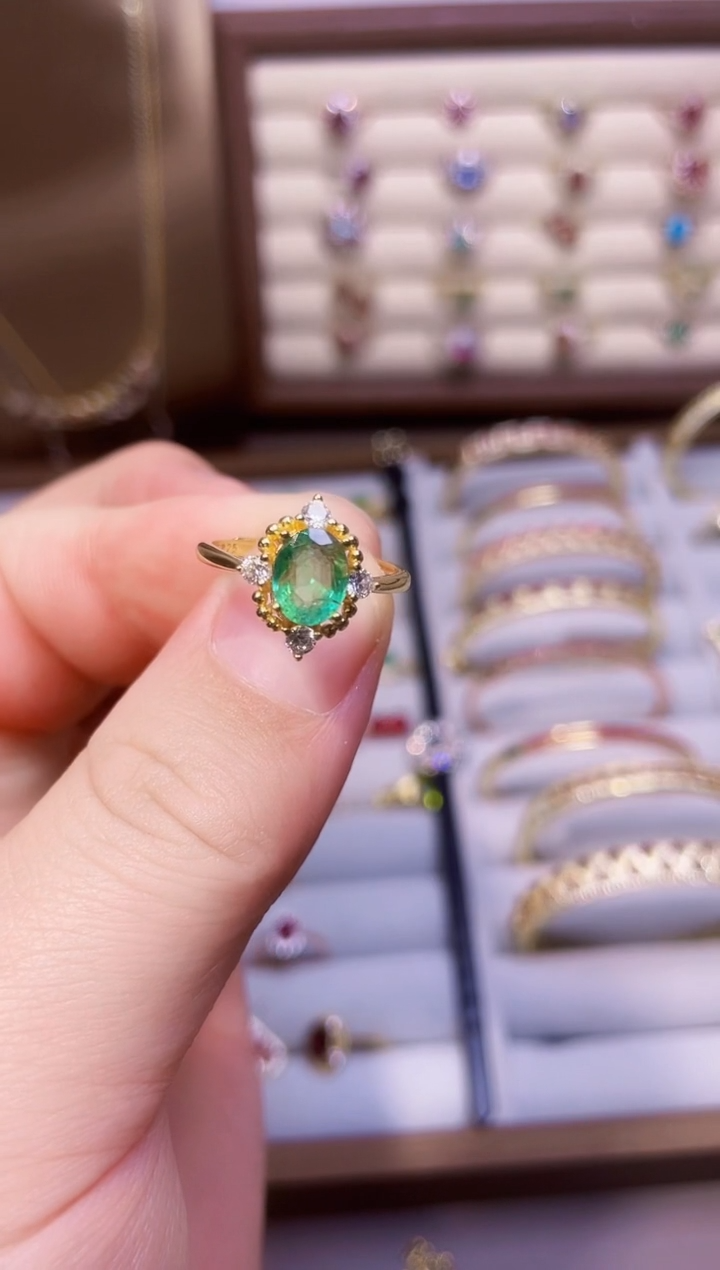 【闪购商品】祖母绿戒指银S925镶嵌一枚