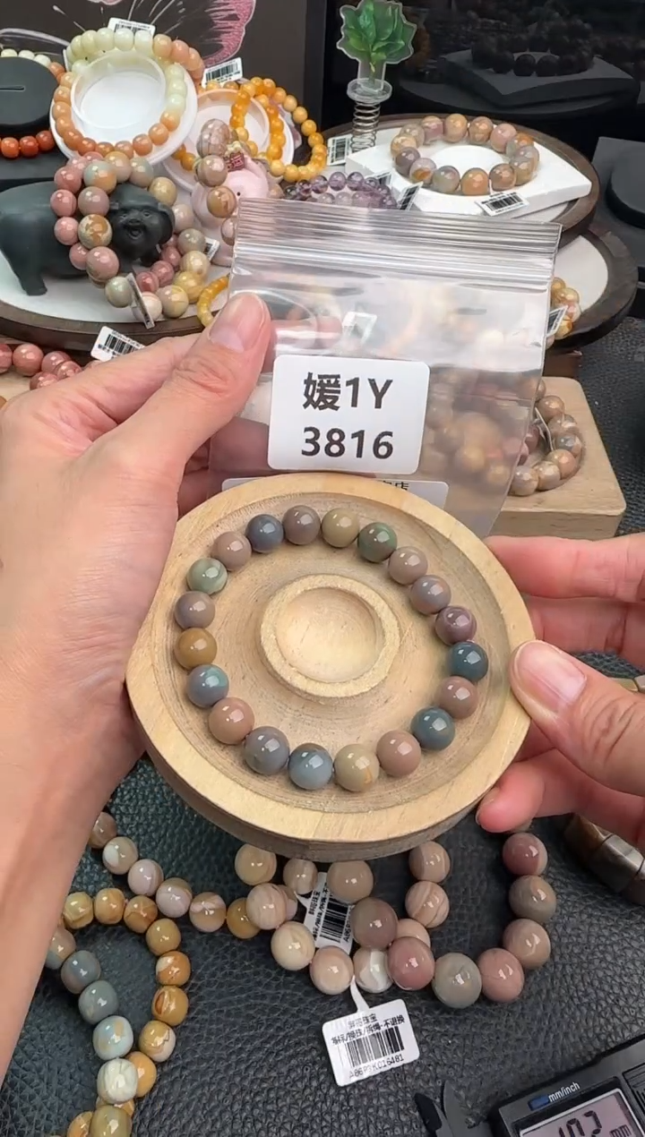 未镶嵌手链石英质玉大****淘1Y3816