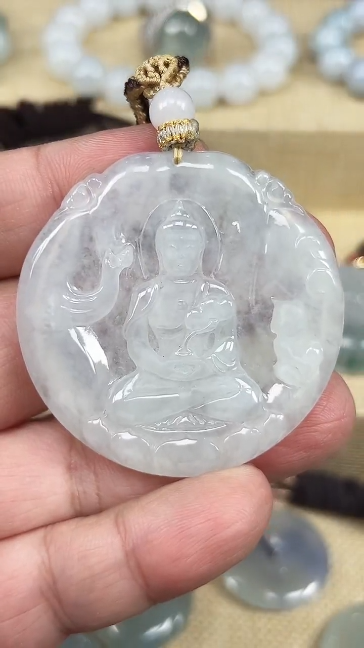 颈饰未镶嵌翡翠天然缅A翡翠