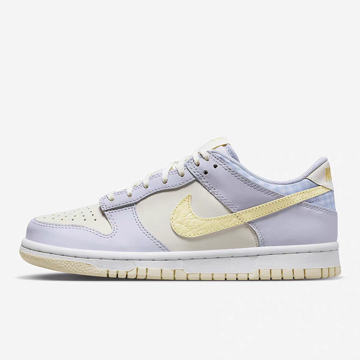 NIKE/耐克NIKE DUNK LOW SE BG GS时尚低帮运动休闲鞋女FJ4641536