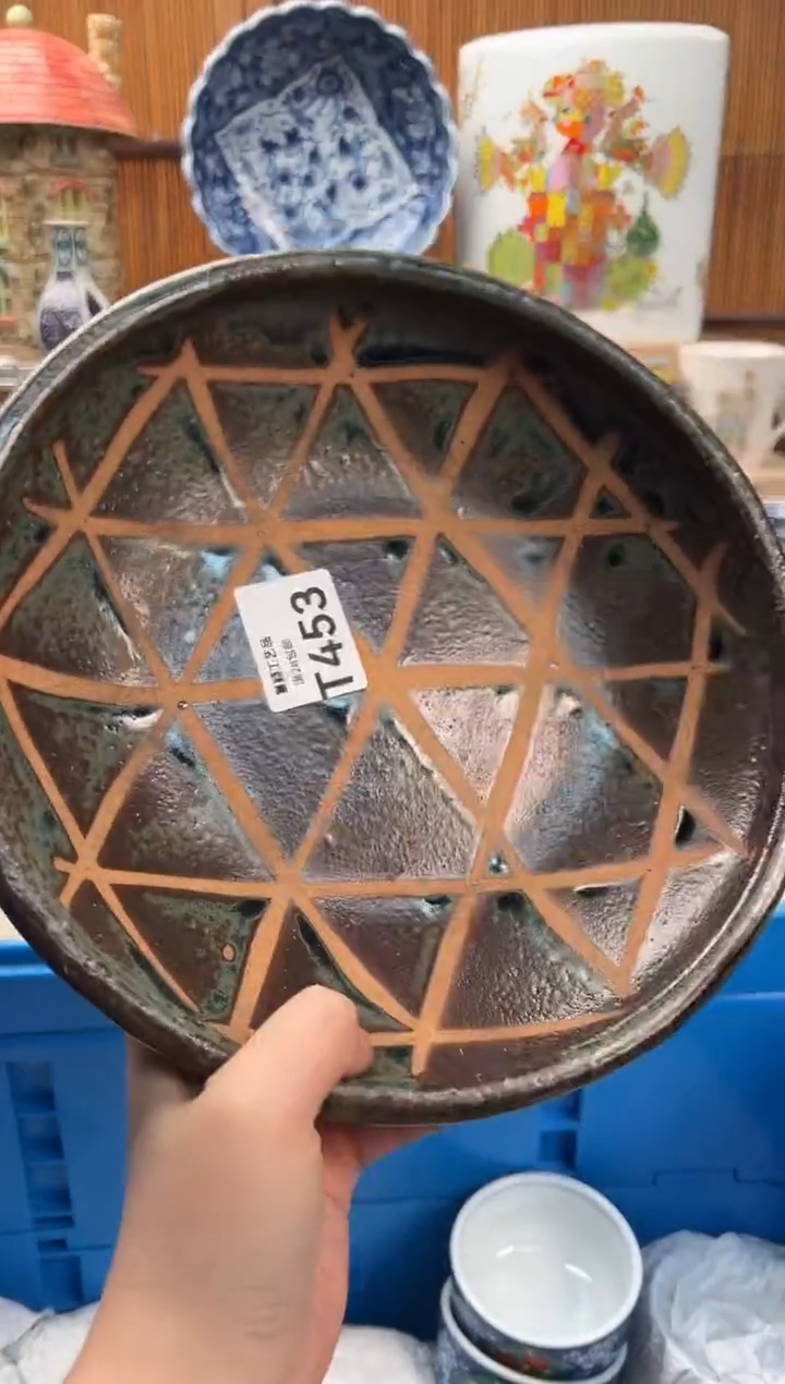 瓷片四****捌453  T满28包邮不满找客服延迟发货