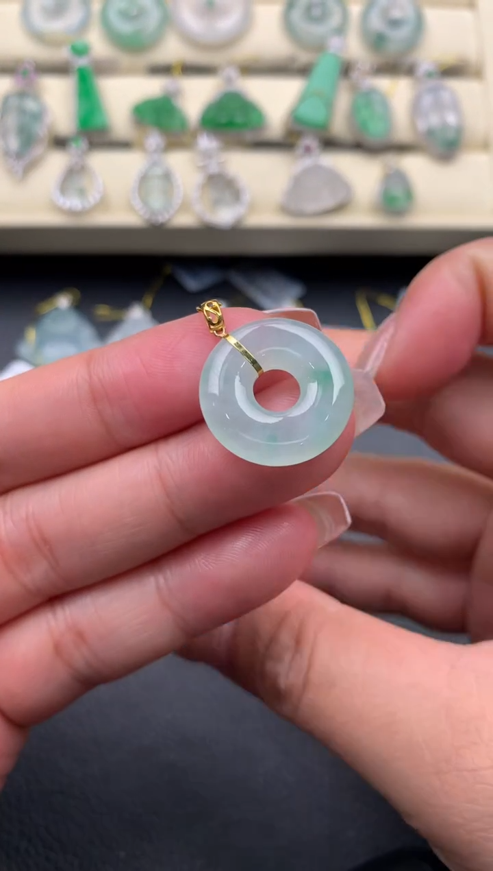 【闪购商品】翡翠颈饰18K金镶嵌D344.....