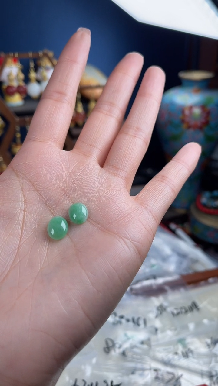 未镶嵌挂件翡翠日****咩，121238+121125