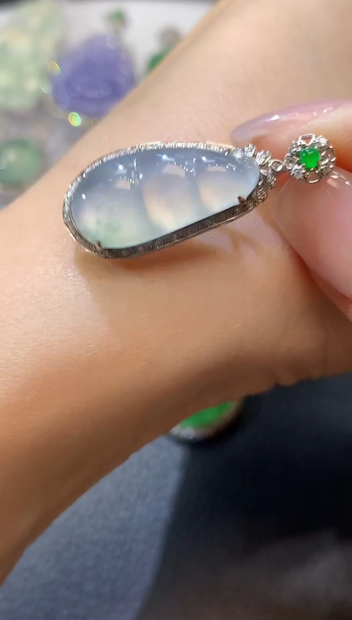 翡翠18K金镶嵌吊坠(不含链)C12 多样性发货一件