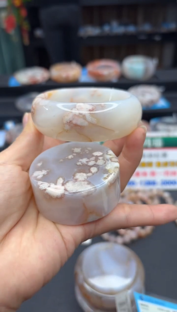 【闪购商品】石英质玉手镯未镶嵌2279（56圈赠送镯心）