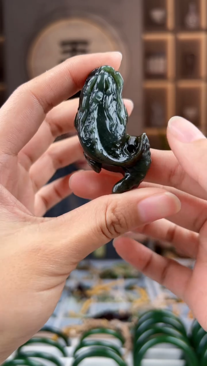 颈饰未镶嵌和田玉拍一发一，拍一发一