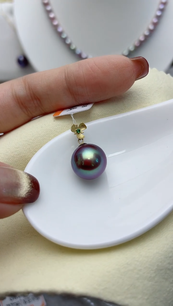 【闪购商品】淡水珍珠颈饰18K金镶嵌W71