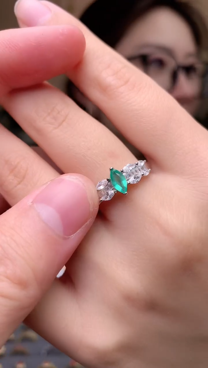 【闪购商品】祖母绿戒指银S925镶嵌戒指