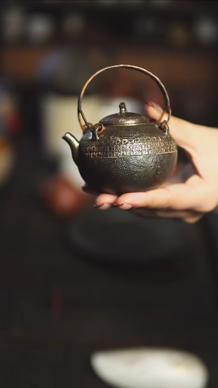 【闪购商品】潘正手作 提梁紫砂壶