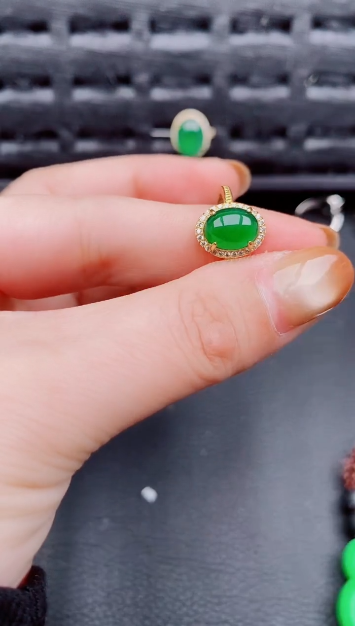【闪购商品】翡翠戒指银S925镶嵌天然a货翡翠773