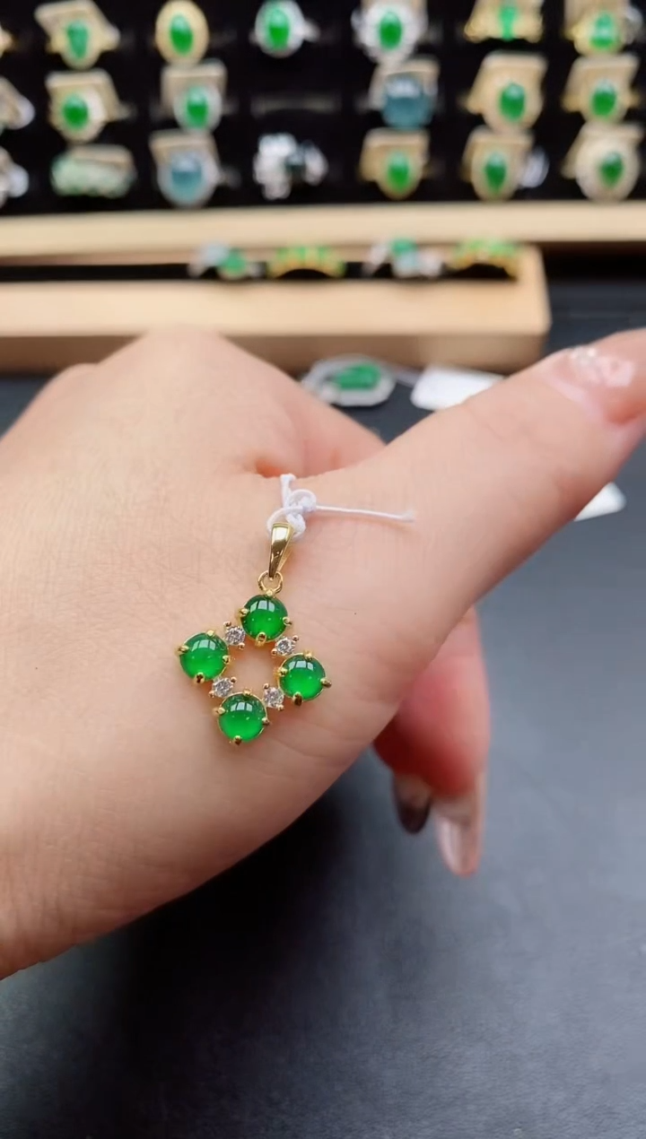 吊坠(赠链)银S925镶嵌翡翠1