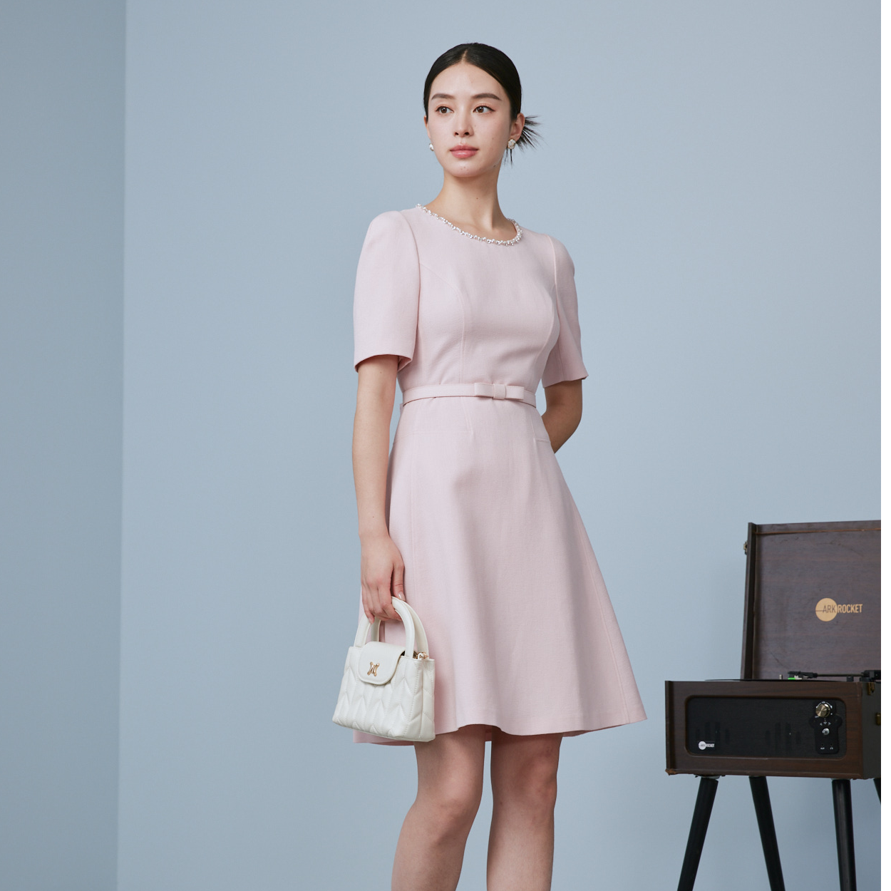 精致百搭连身裙显瘦高级精致粉色温柔优雅贵气-MOGA01WOP016P51