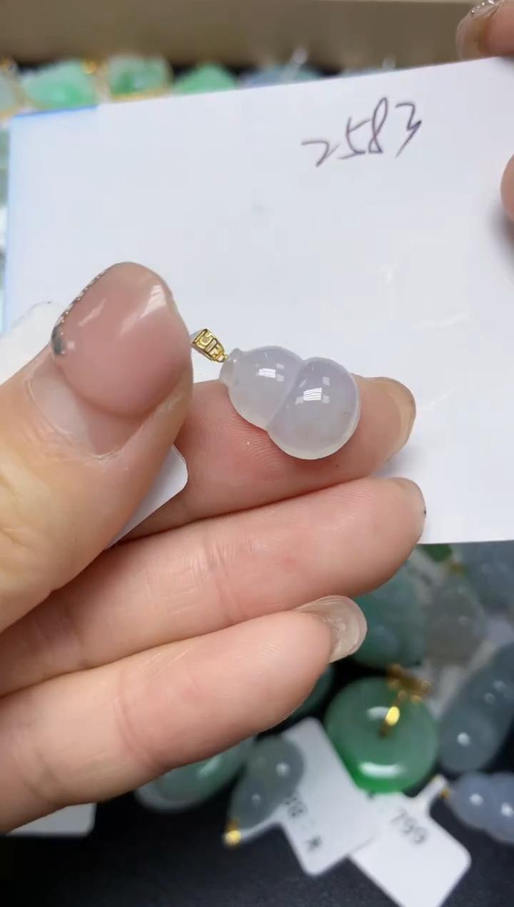 【闪购商品】翡翠挂件18K金镶嵌 天然翡翠A货