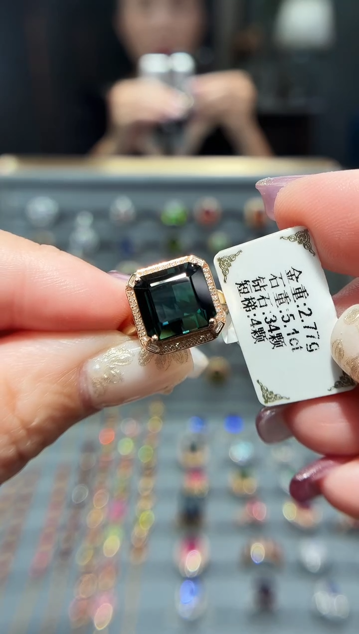 18K金镶嵌戒指碧玺5.1..