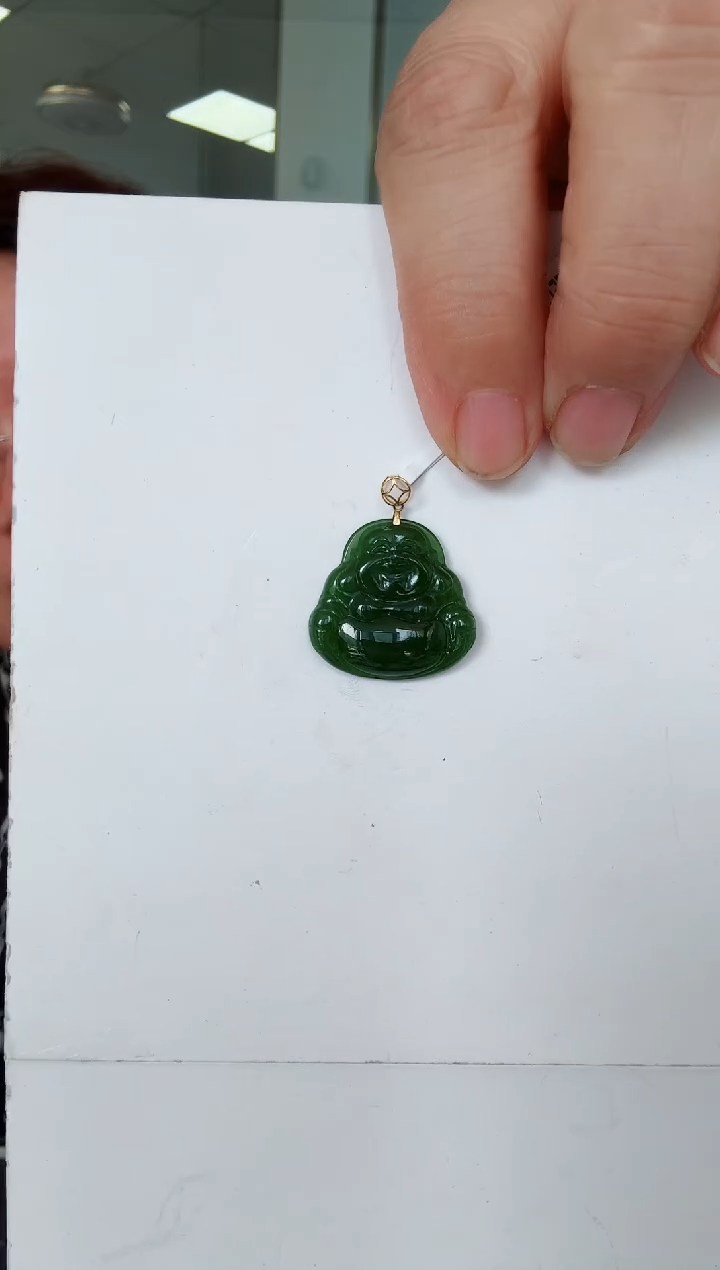 和田玉18K金镶嵌颈饰佛公挂坠