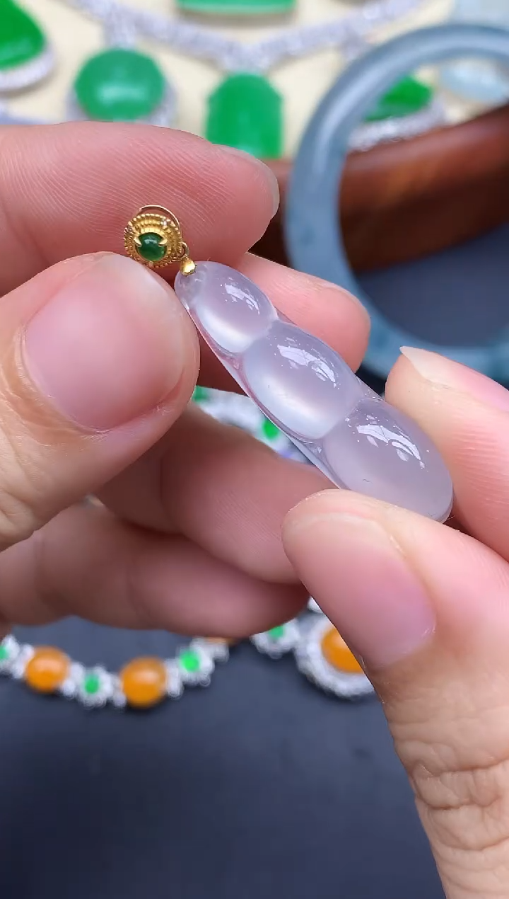 颈饰18K金镶嵌翡翠365-中国好珍宝