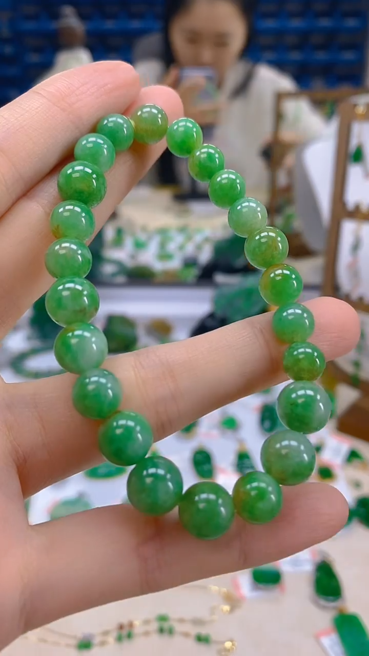 颈饰未镶嵌翡翠新号开播 全场乱卖