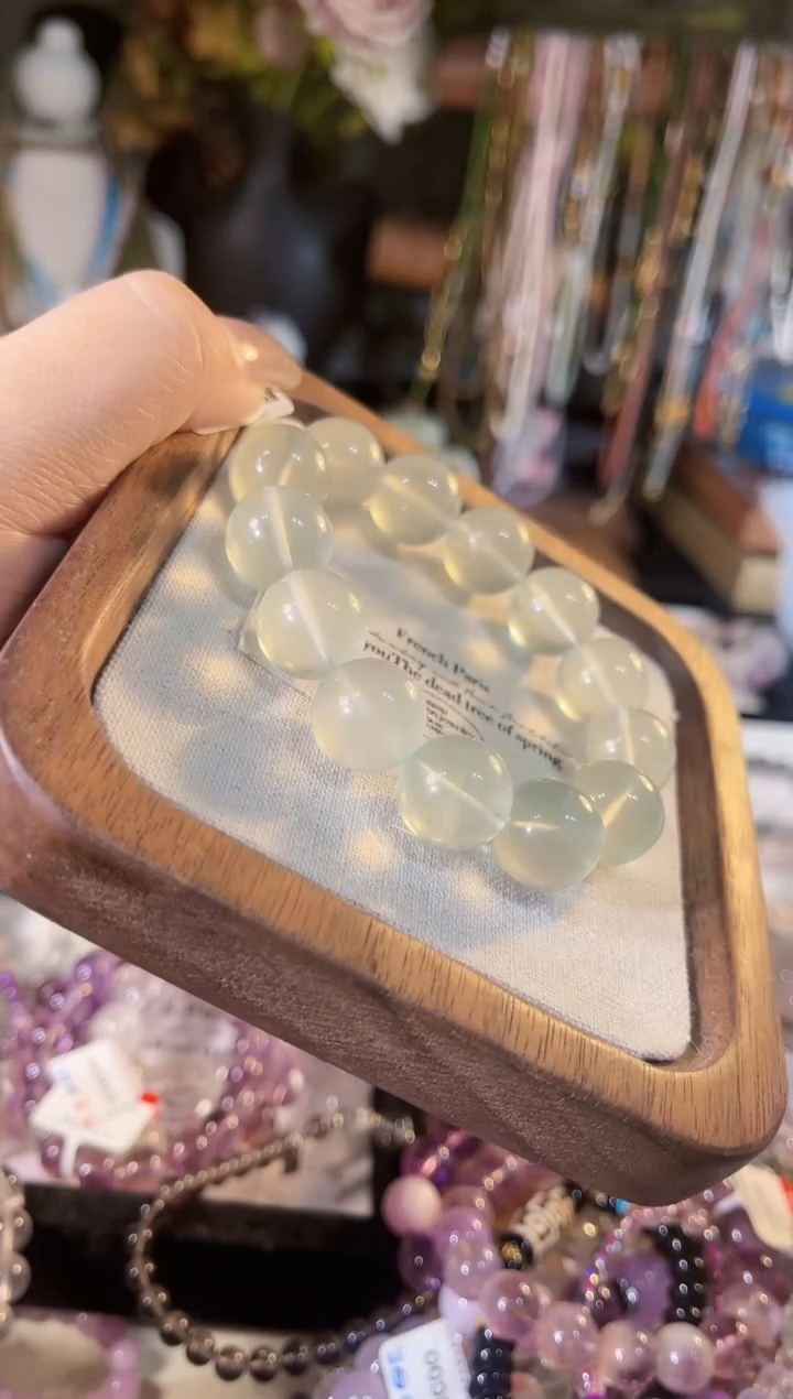 【闪购商品】萤石手链未镶嵌多样性发货其一