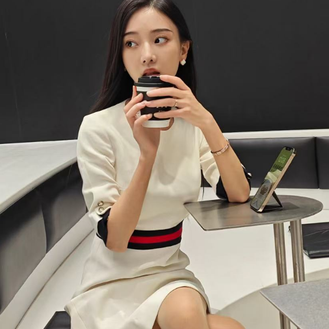 95新 GUCCI/古驰 海囤 古驰42码/nw44701[连衣裙]