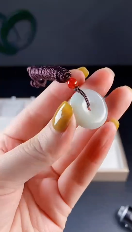 【闪购商品】翡翠颈饰未镶嵌0000000015