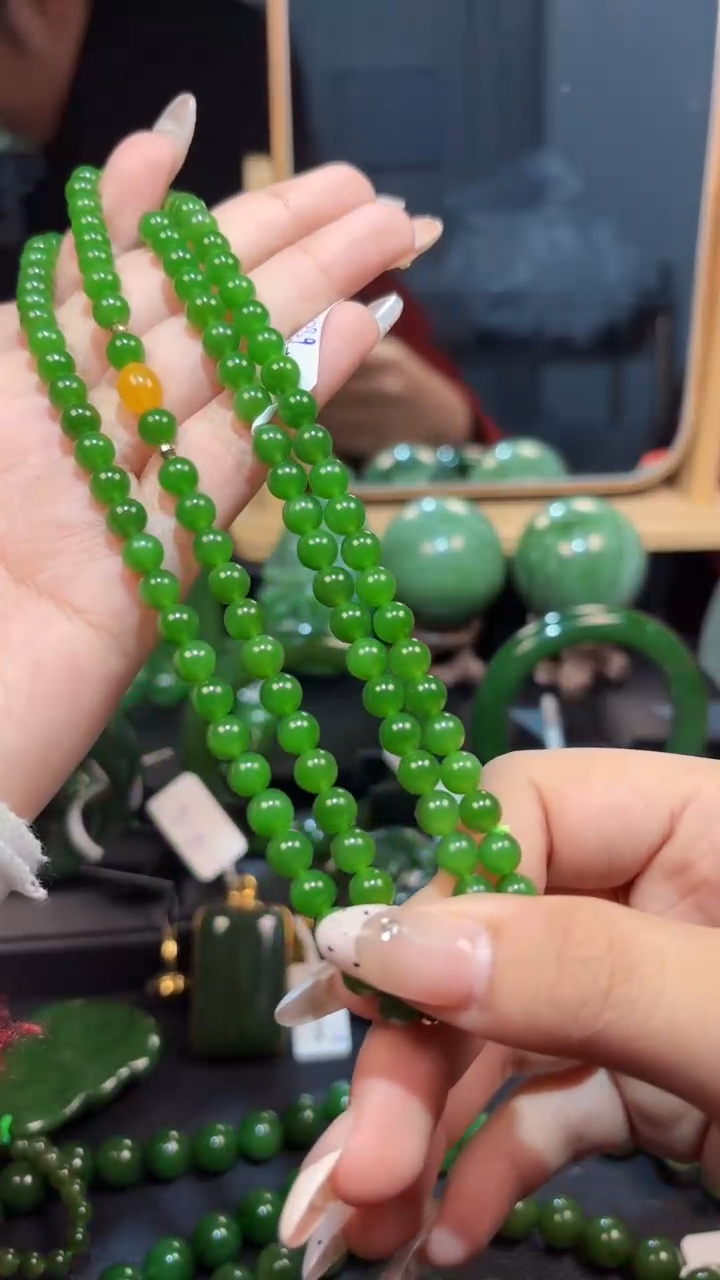 【闪购商品】和田玉（碧玉）颈饰18K金镶嵌1