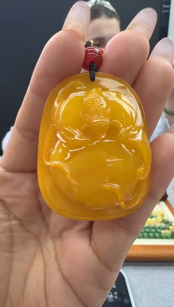 【闪购商品】琥珀颈饰未镶嵌344秒拍号
