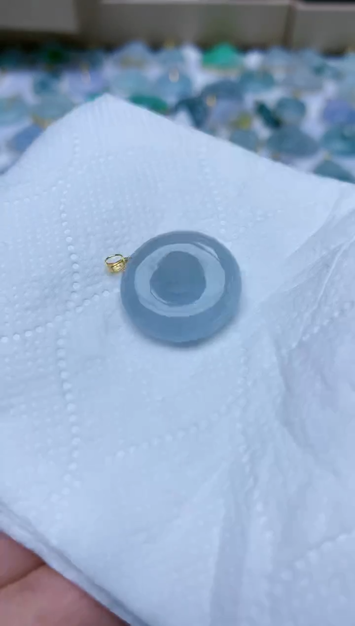 翡翠18K金镶嵌颈饰天然翡翠A货