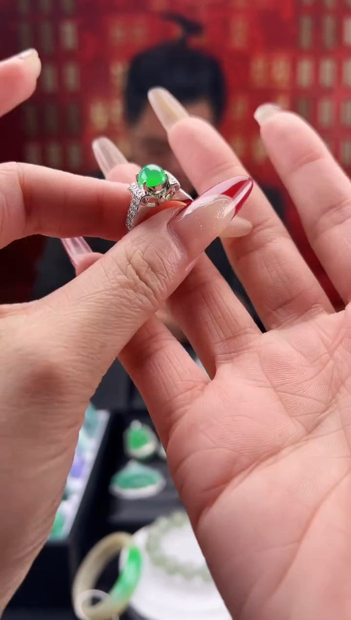 【闪购商品】翡翠戒指18K金镶嵌戒指