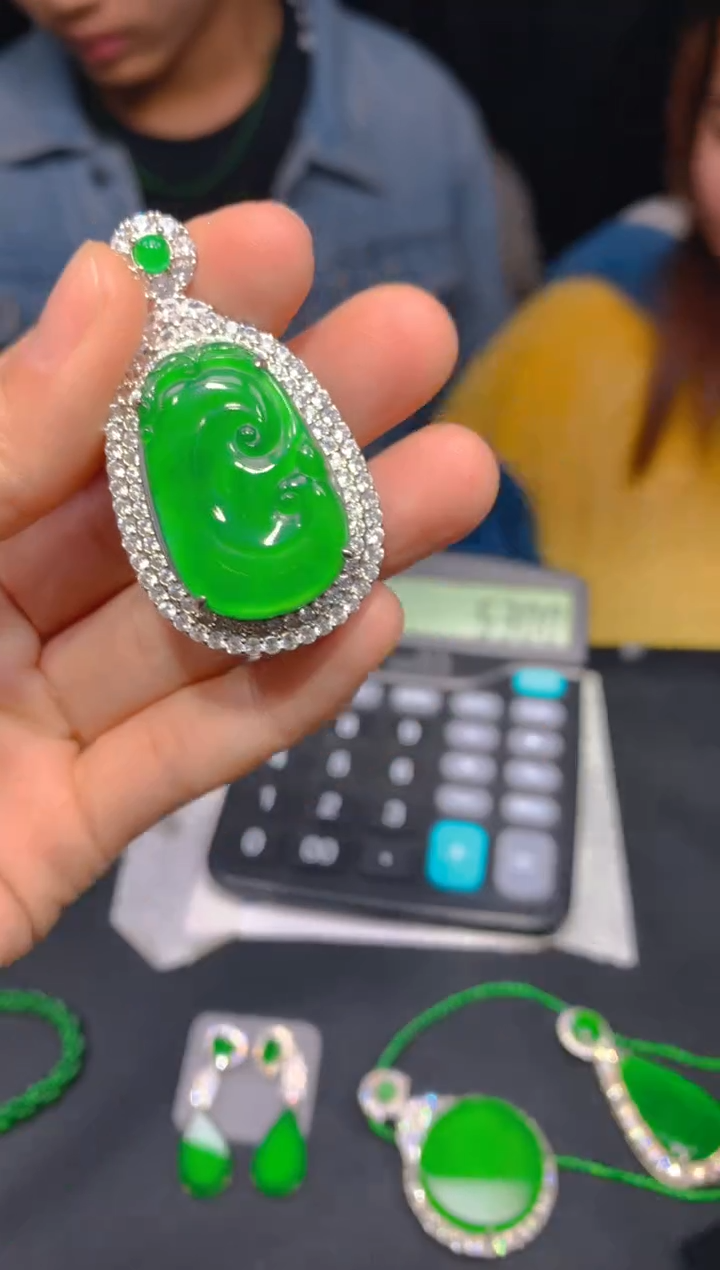 【闪购商品】定制翡翠未镶嵌206多样性发货（发其一）