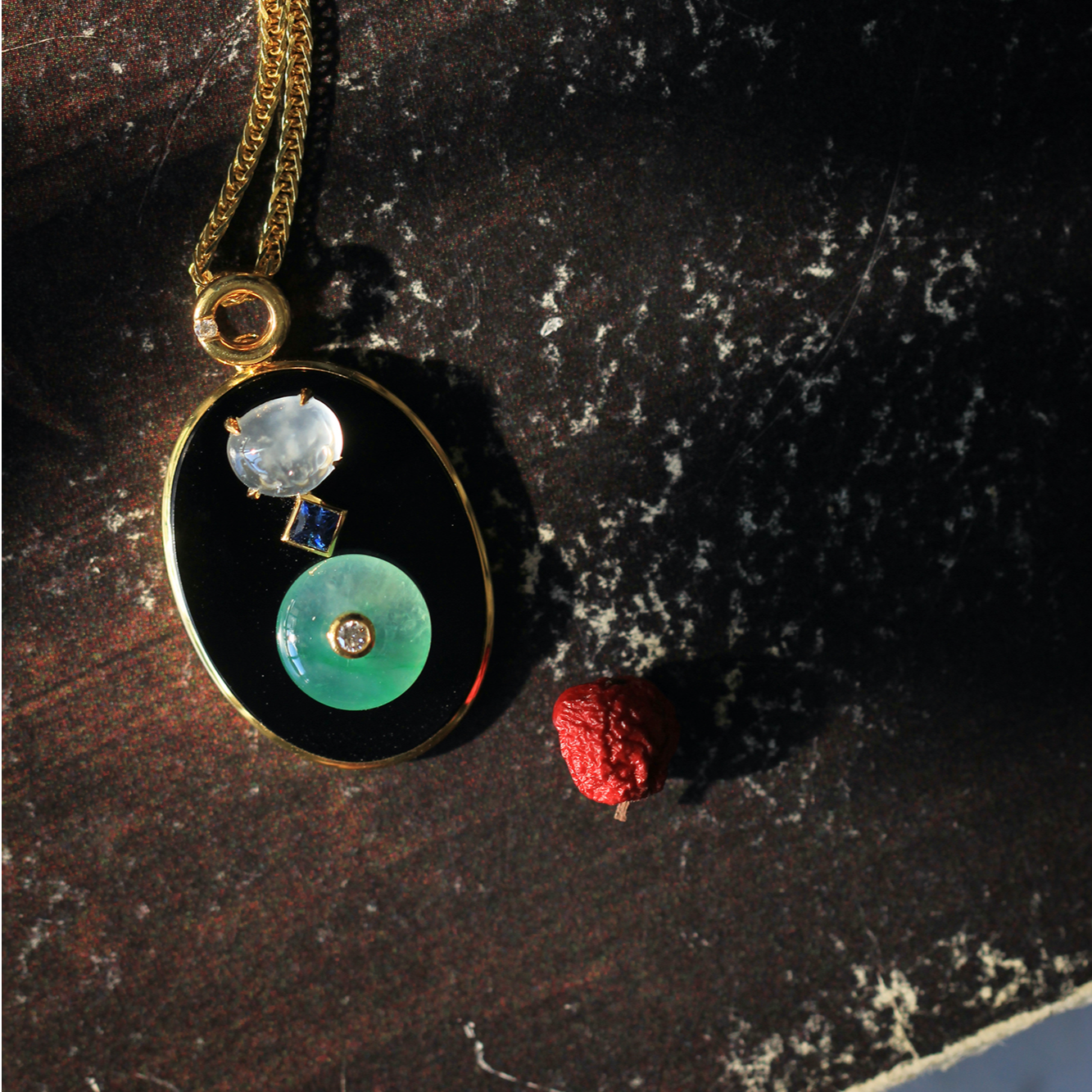 山肆复古风兽面 冰种翡翠18k金吊坠