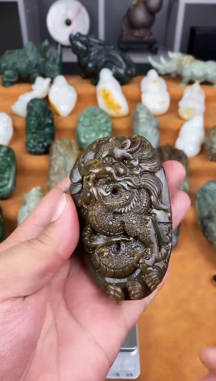 未镶嵌和田玉把件1