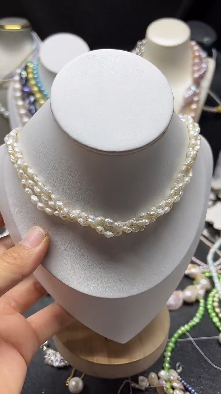 颈饰未镶嵌淡水珍珠多人