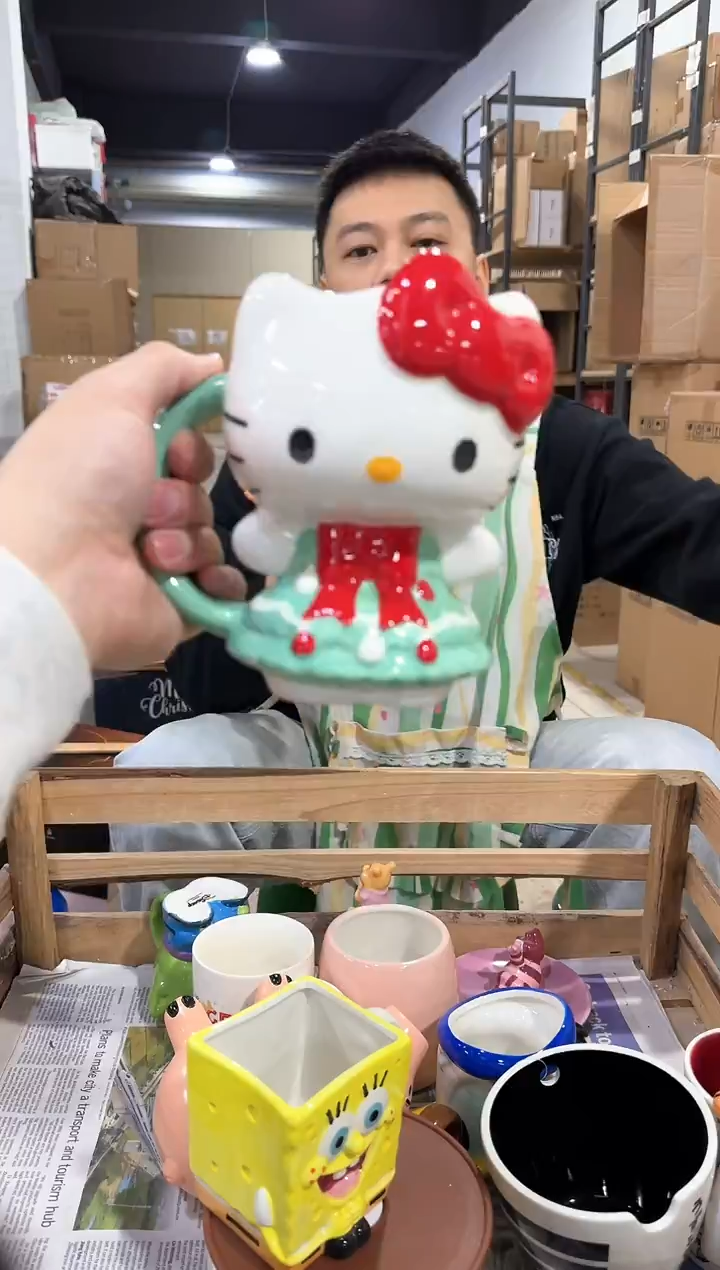 瓷片绿色裙子kt全身杯