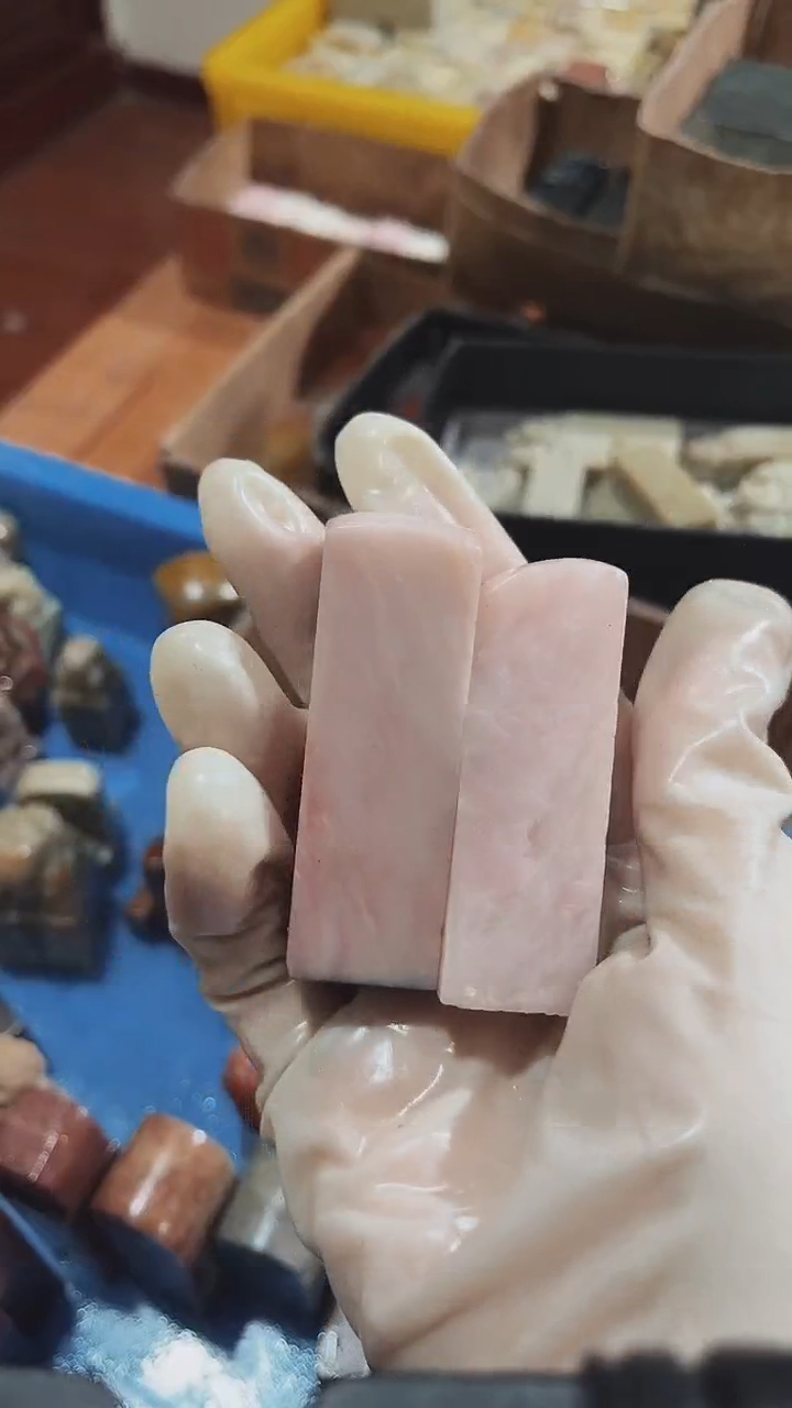 老挝石墨*瑕疵不规则章