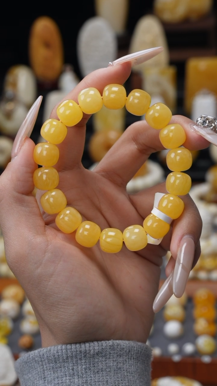 【闪购商品】琥珀裸石未镶嵌65865656