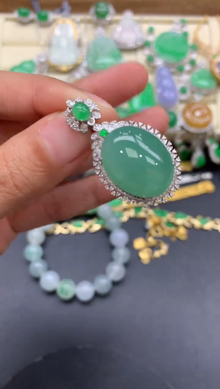 【闪购商品】翡翠颈饰18K金镶嵌585-中国好珍宝