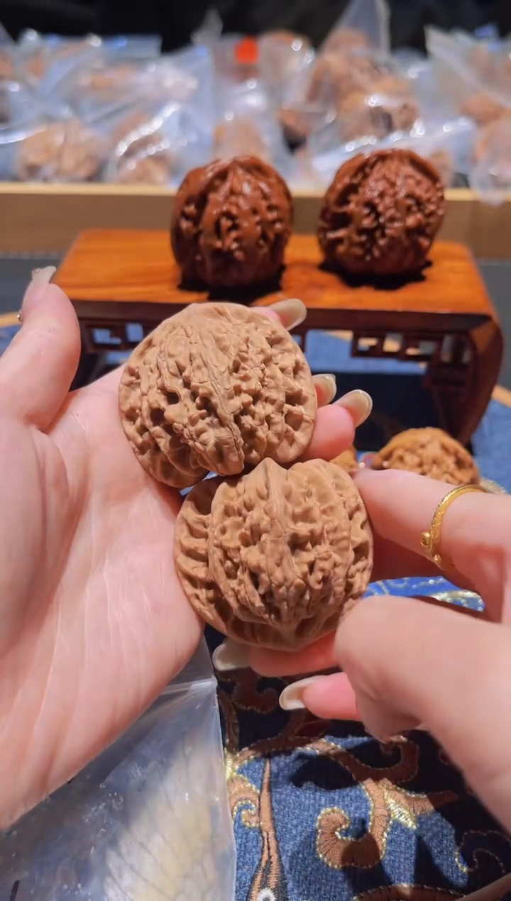 把件文玩核桃036 霞云岭狮子头47