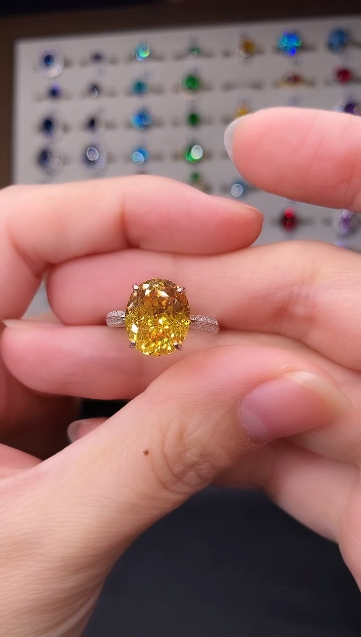 10克拉蓝宝石（处理）欧美风戒指