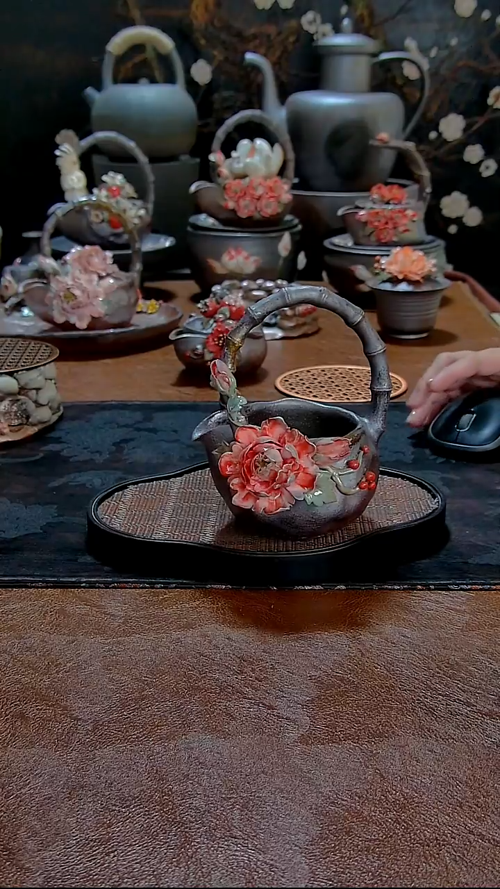 蹦*黄老师牡丹花提梁公道杯