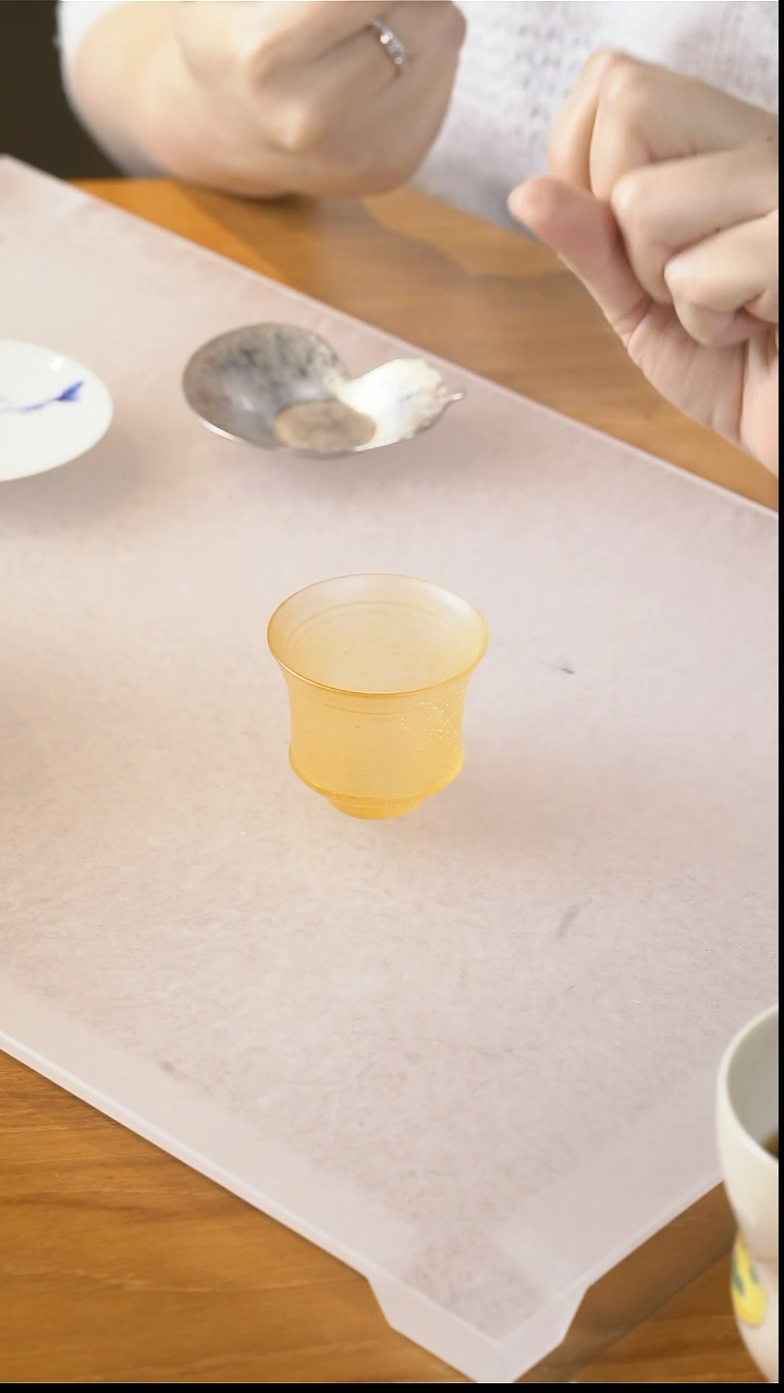 瓢亭造器｜古法琉璃 高足琥珀 茶杯