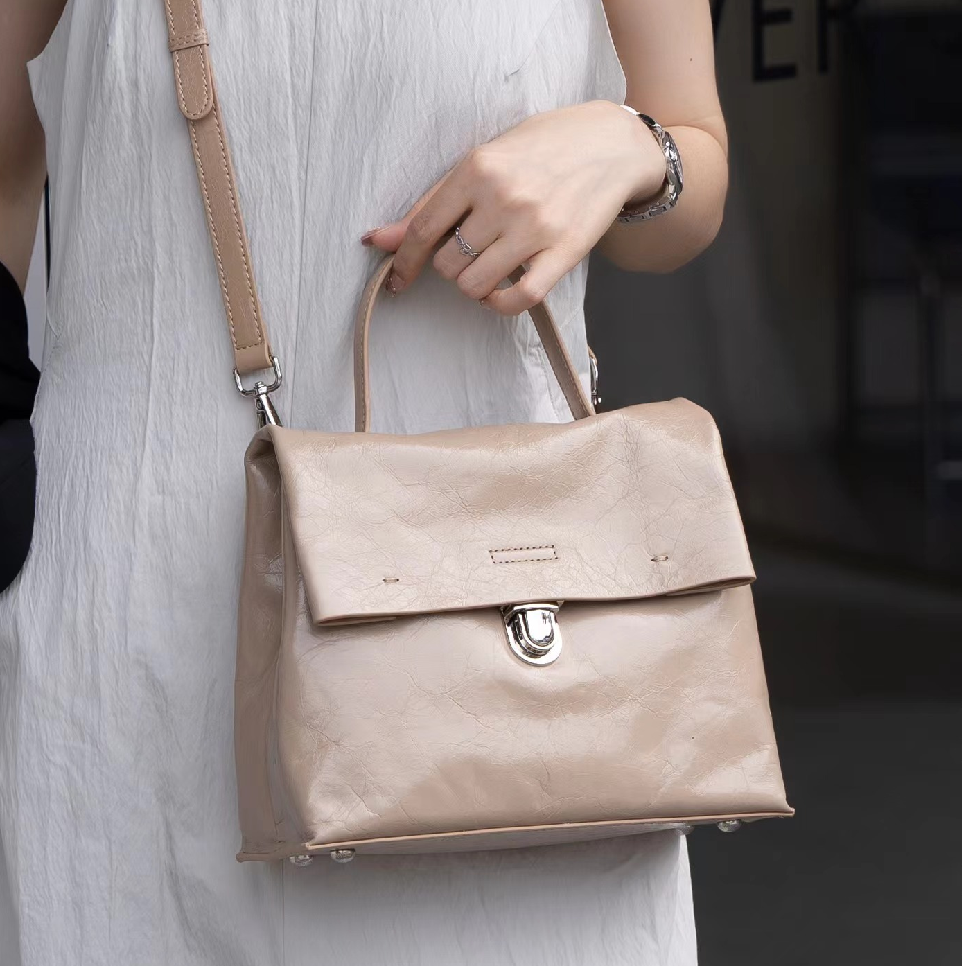 佑一【RAIN.CUN】KLL-66065-奶茶轻奢时尚百搭气质女包