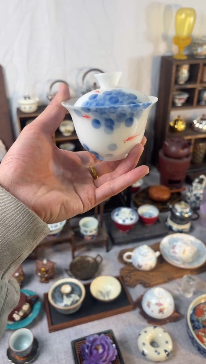 璞玉手绘鱼二才盖碗