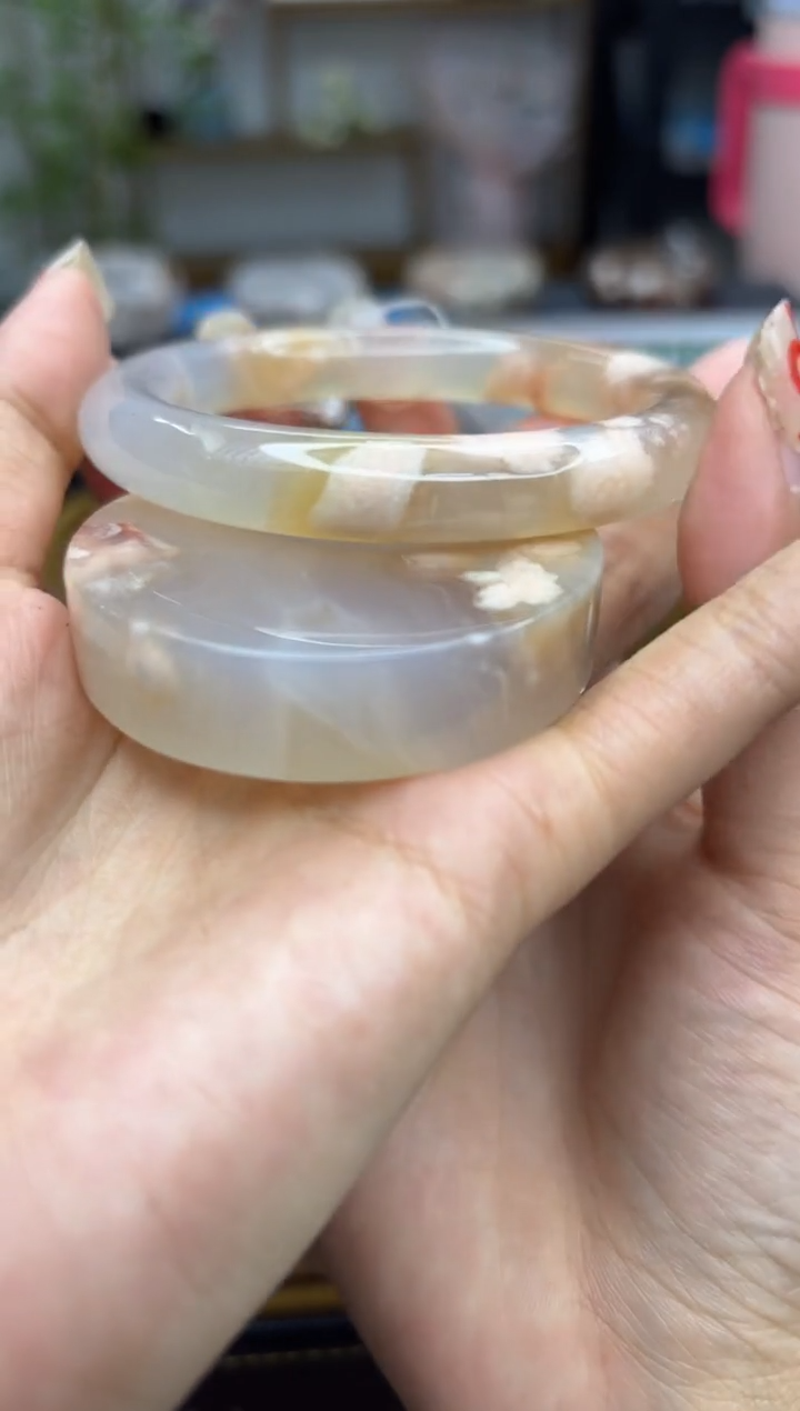 【闪购商品】石英质玉手镯未镶嵌A164(55圈赠送镯心)