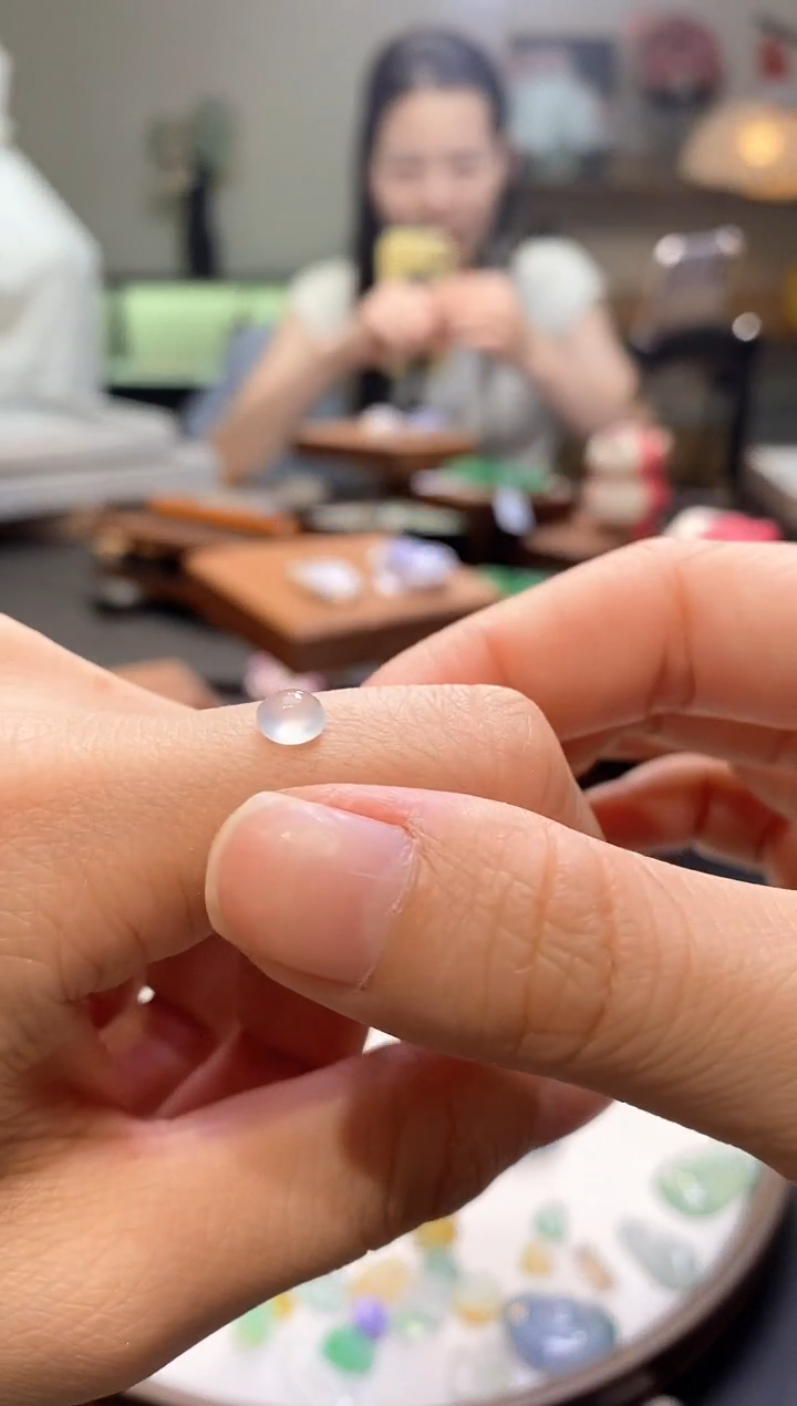 翡翠未镶嵌颈饰蛋面