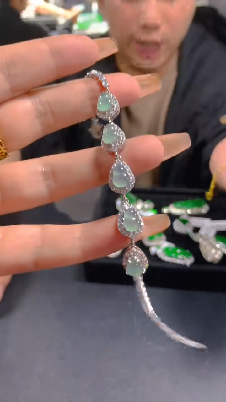 【闪购商品】翡翠手链未镶嵌0498252774多样性发一